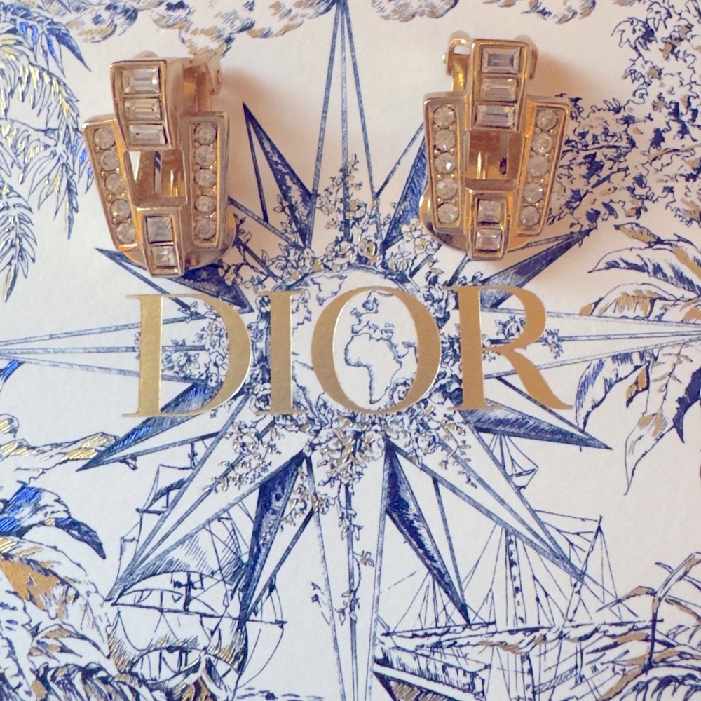 Dior Treasure, Clip on earrings gold plated with stones. Stunning - Picture 2 of 6